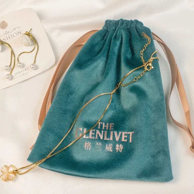 Custom Velvet Gift Bags 3x4in 4x6in 5x7in Makeup Small Packaging Dust Sack igh-Quality Jewelry Pouch